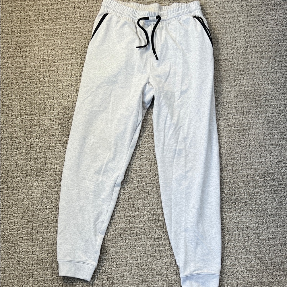 On Running Light Gray Joggers with Black Details